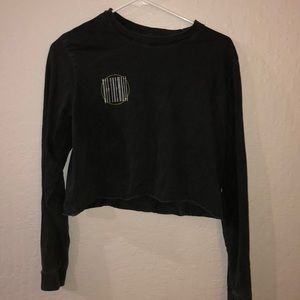 Vans Gray/Black Longsleeve Cropped Tee